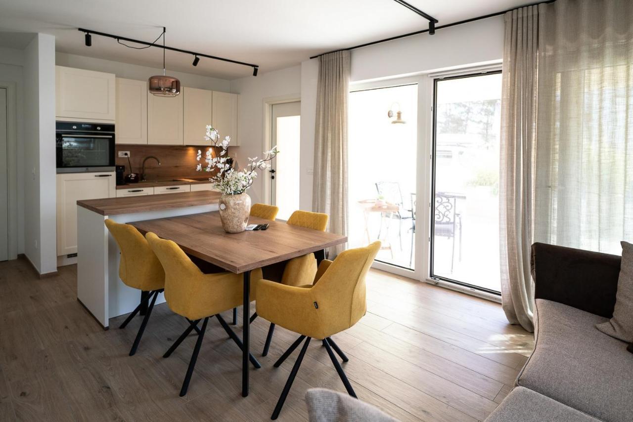 Apartments Kras 24 With Pool Sezana Exterior photo