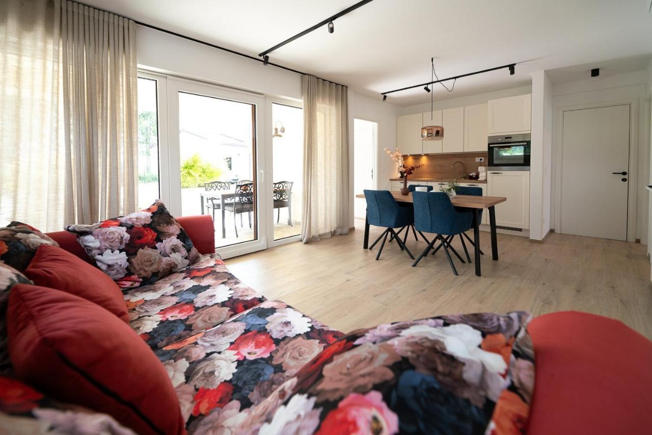 Apartments Kras 24 With Pool Sezana Exterior photo